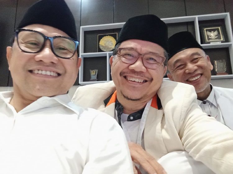 Cak Imin dan  anggota Majelis Syuro perwakilan Bengkulu, ustad Dr. H. Dani Hamdani, M.Pd (belakang)/foto: istimewa/