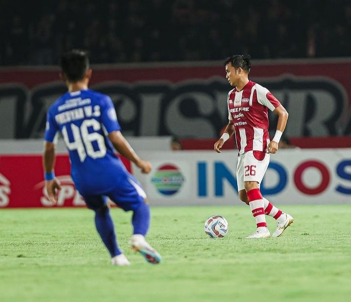 Persis Solo menang 2-0 dari PSIS Semarang pada pekan 12 Liga 1 Indonesia musim 2023/2024 di Stadion Manahan, Solo.