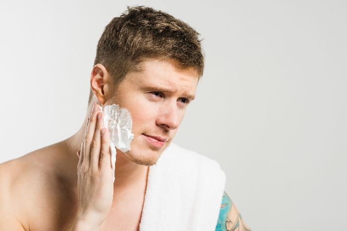 Ilustrasi. Simak rekomendasi 5 sabun cuci muka untuk pria.