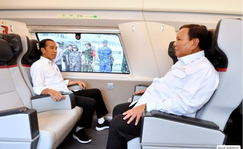ILUSTRASI: Prabowo Dampingi Jokowi Kereta Cepat Jakarta - Bandung. 