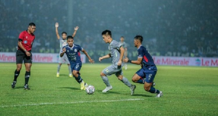 Arema FC vs Persebaya di Stadion Kanjuruhan Malang yang berakhir dengan tragedi berdarah. /Persebaya.id/