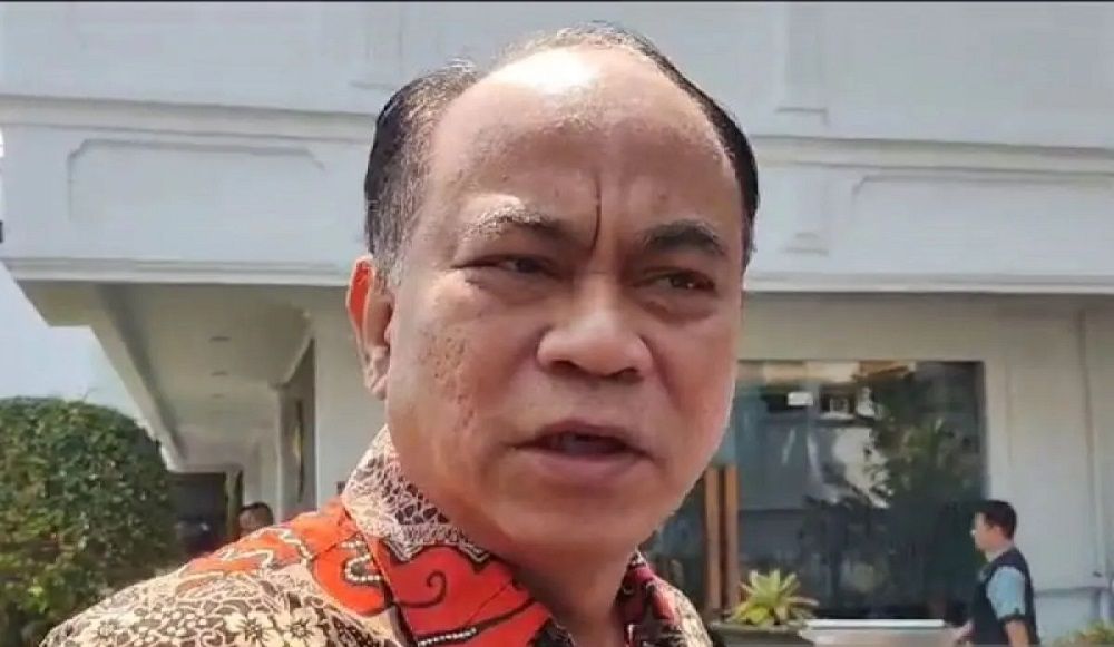 Menteri Komunikasi dan Informatika Budi Arie Setiadi di Istana Kepresidenan Jakarta, Senin (25/9/2023). Ia menanggapi soal pidana bagi pembuat stiker WA dan meme pakai wajah orang lain.