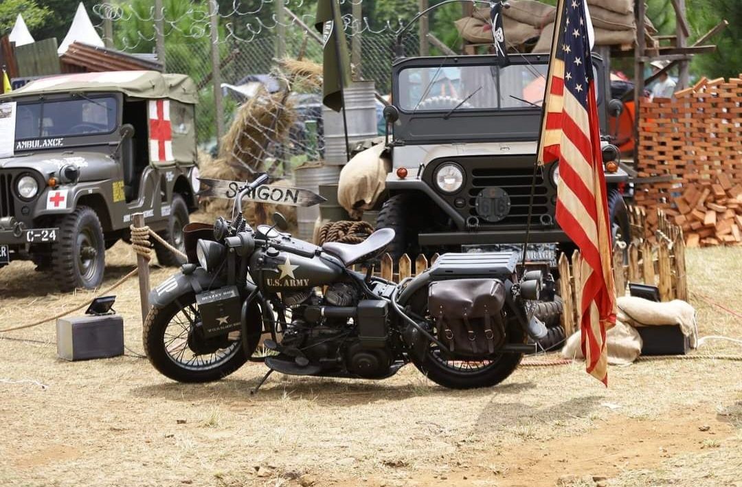 Jeep dan Harley-Davidson, dua merek ikonik asal Amerika Serikat keduanya memiliki nilai otentik dan kebebasan yang sama.*/  