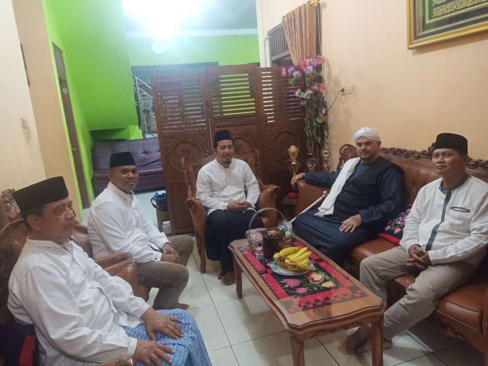 Habib Hasan bin Abdurrahman Al Jusfri saat ramah tamah bersama para sahabat