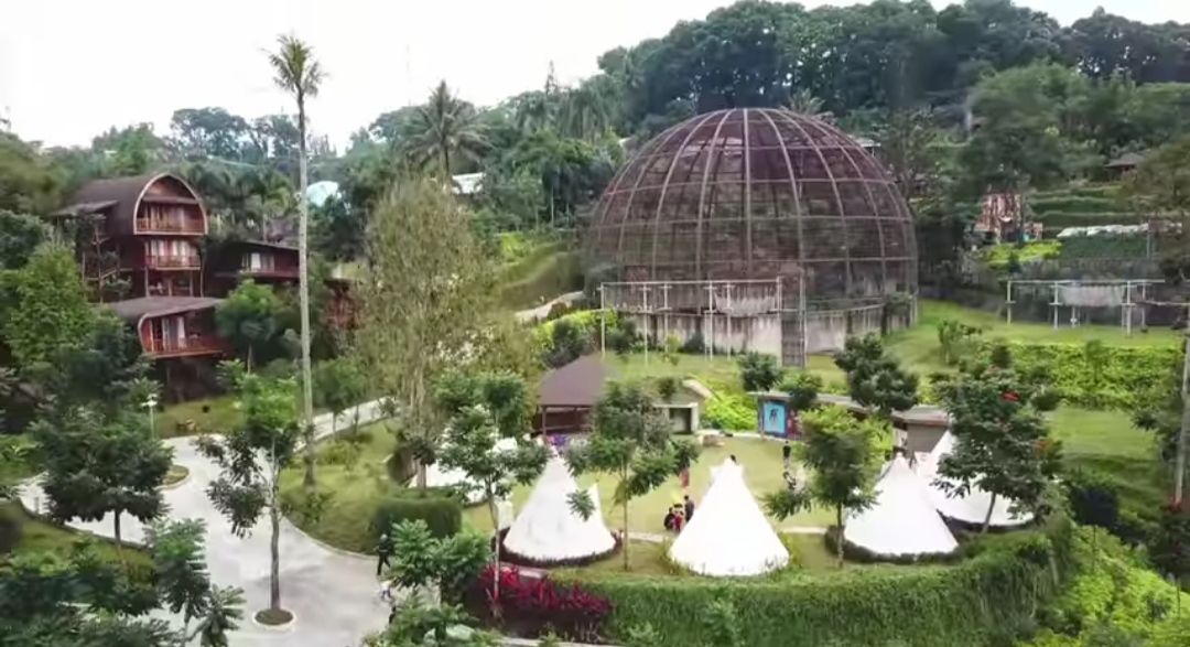 Spark Forest Adventure, tempat wisata hits populer dan instagramable di Sukabumi Jawa Barat/tangkapan layar Youtube/channel Bobo Cantik