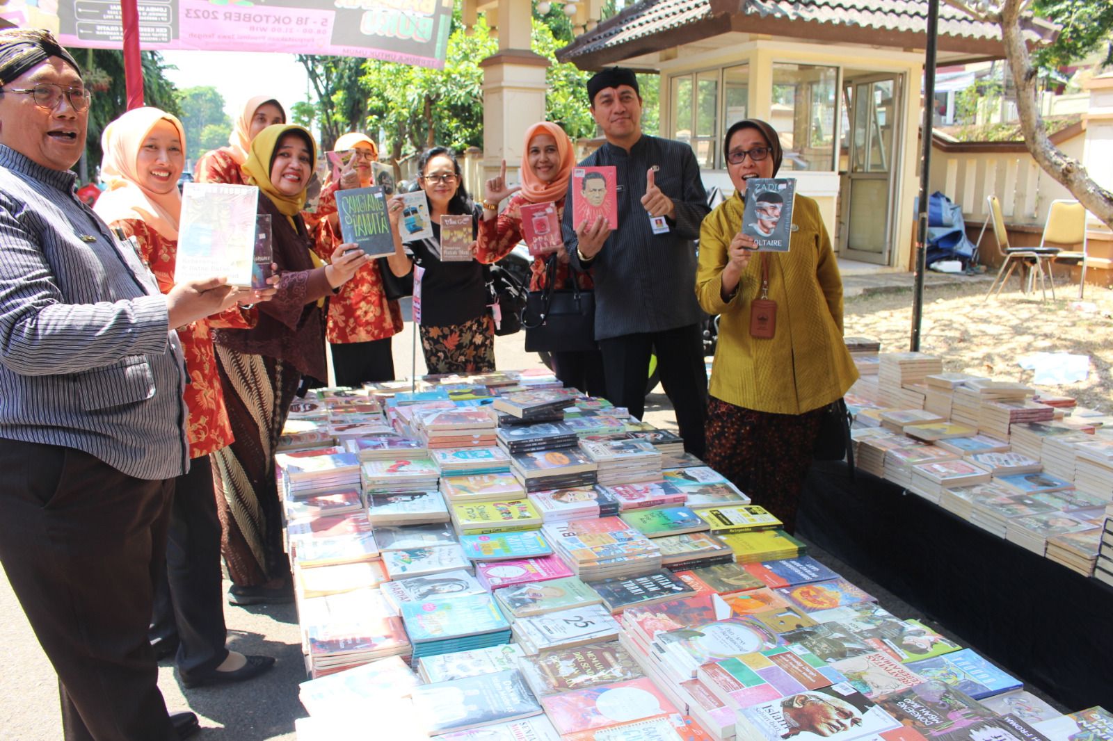 Dinas Arpus Jateng Pamerkan 12.500 judul buku, Dorong Masyarakat Tingkatkan Literasi