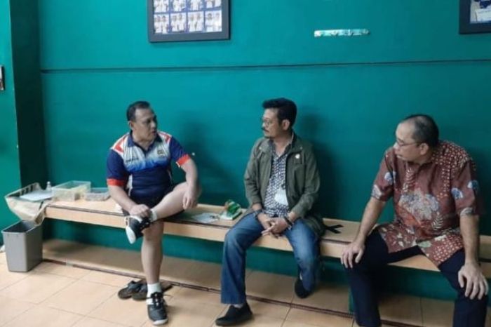 Foto Ketua KPK Firli Bahuri bersama Syahrul Yasin Limpo bertemu di GOR Badminton, kawasan Jakarta pada tanggal 2 Maret 2022