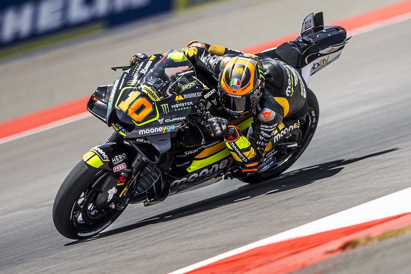 Marco Bezzecchi gagal masuk 10 besar di FP2 MotoGP Mandalika 2023.
