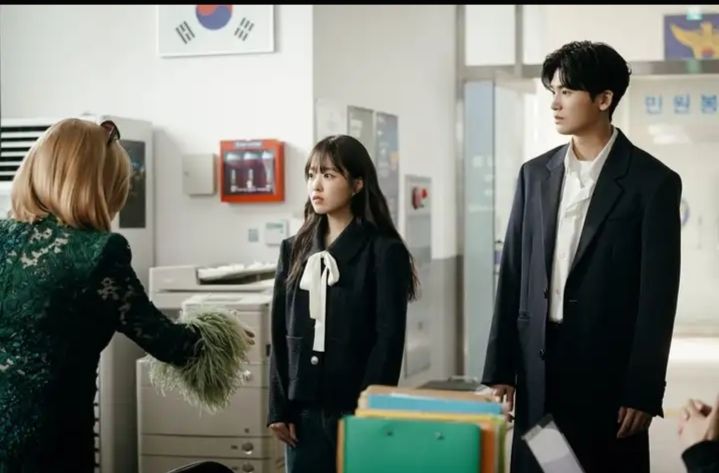 Kehadiran Park Hyung Sik dan Park Bo Young Membuat Rating Drakor Strong Girl Nam Soon Melambung di Episode 3!
