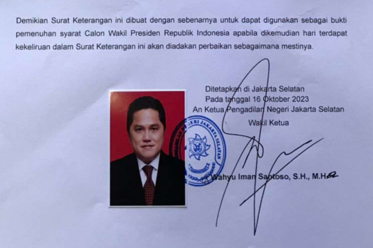 Pengadilan Negeri (PN) Jakarta Selatan menerbitkan Surat Keterangan Tidak Pernah Sebagai Terpidana, atas nama Menteri Badan Usaha Milik Negara (BUMN) Erick Thohir.