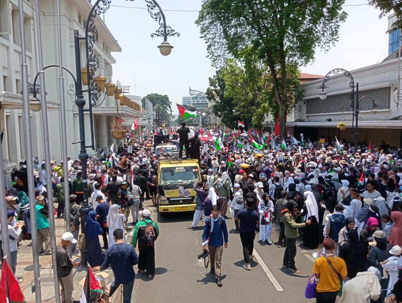 Aksi bela Palestina di Bandung./ Lia Gistina - GalamediaNews