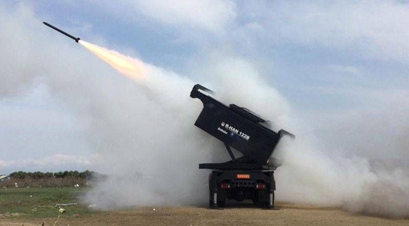 Melesat Lebih Cepat dari Sukhoi, Kemhan RI segera Finalisasi Kontrak Pengadaan Roket MLRS R-HAN 122B!