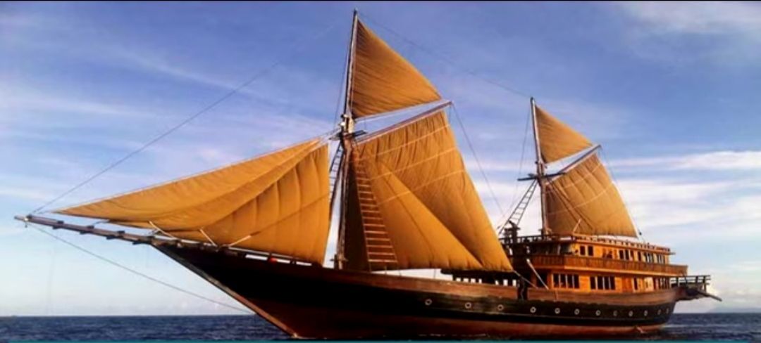 Kapal Pinisi, kapal tradisional Suku Bugis Sulawesi Selatan/tangkapan layar YouTube/channel infonusantara 