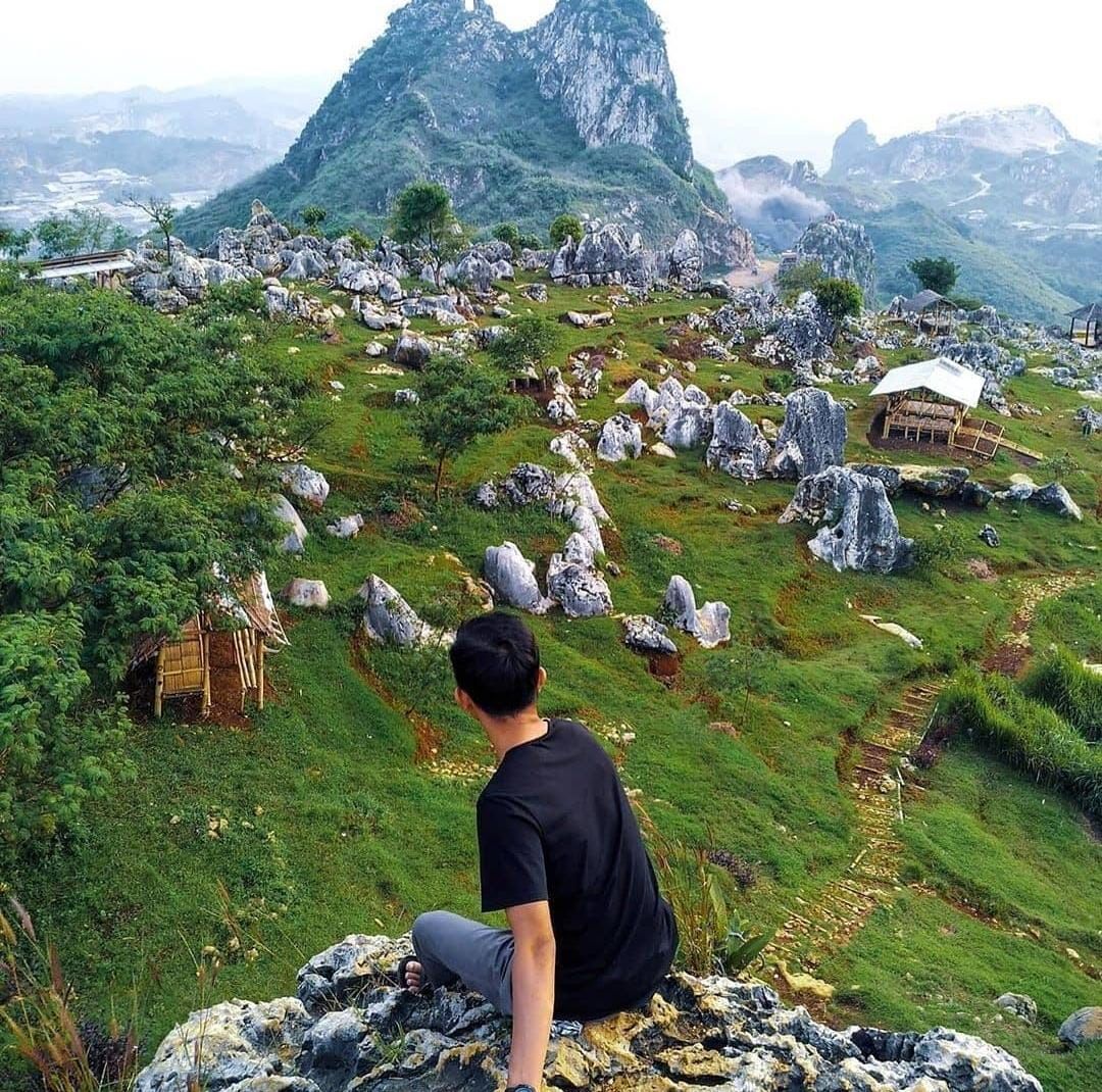 Stone Garden Citatah, tempat wisata alam di Padalarang yang unik