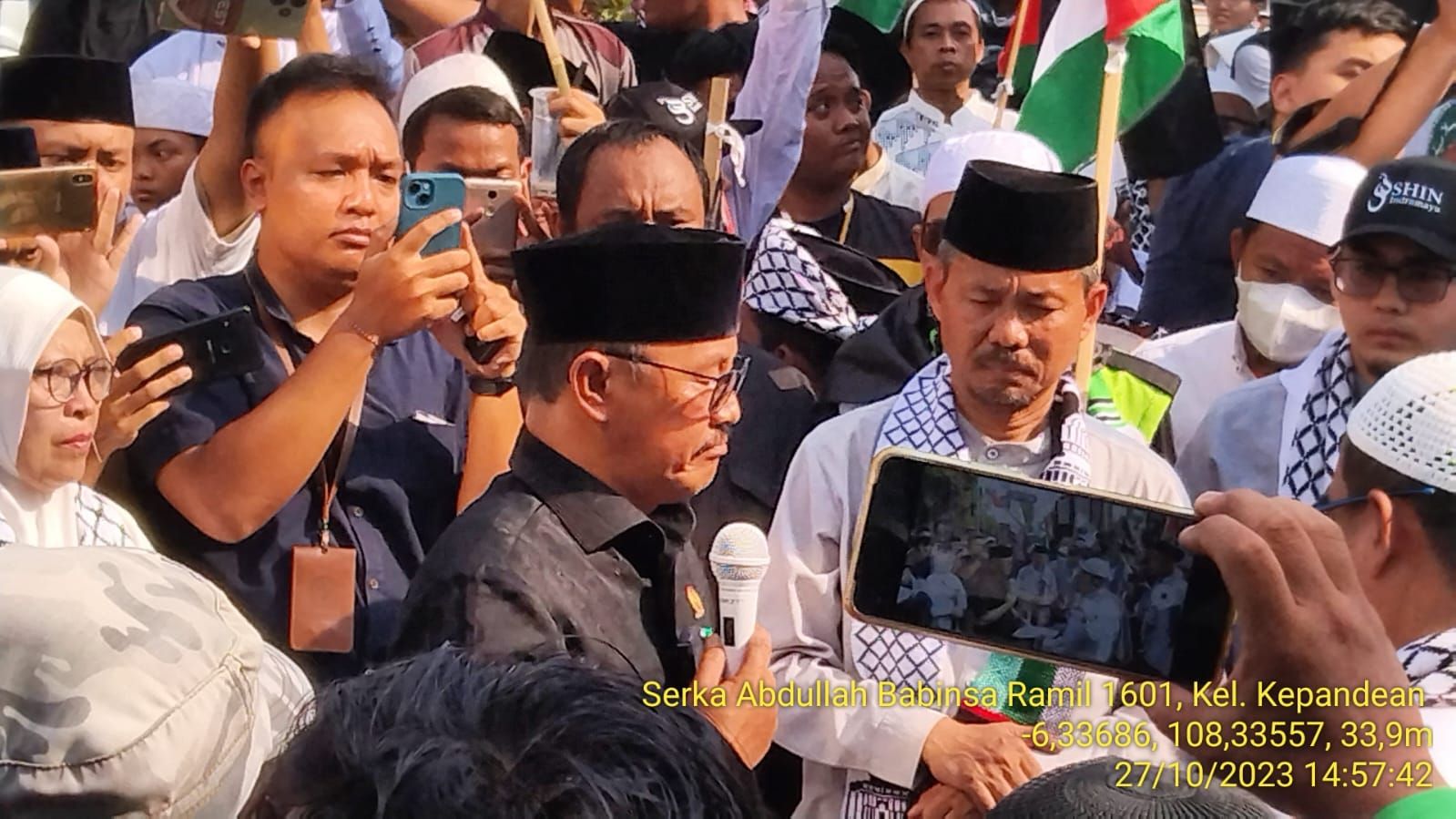 Ketua DPRD Kabupaten Indramayu saat temui masa aksi 