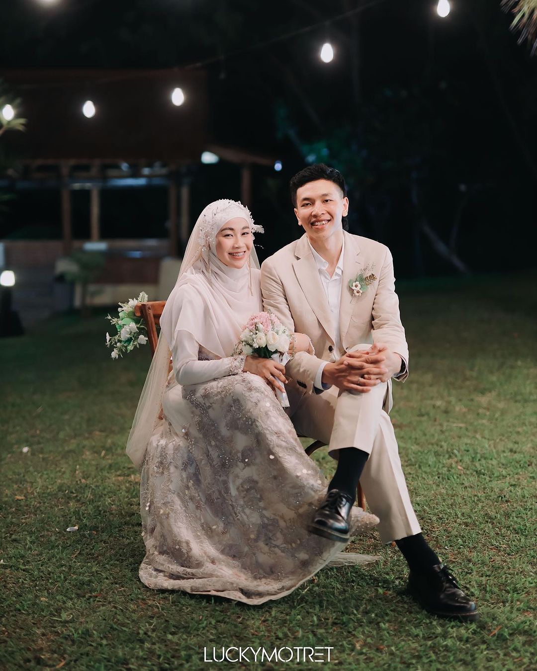 Pasangan Suami Istri Atlet Voli Indonesia Farhan Halim dan Dita Azizah