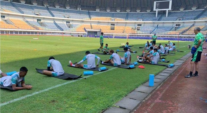 Skuad Persib Bandung langsung menjalani sesi latihan dan recovery untuk persiapan melawan Madura United dalam jadwal Liga 1 pekan ke-18.