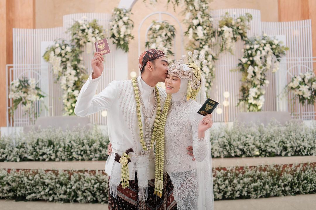 Pasangan Suami Istri Atlet Voli Indonesia Doni Haryono dan Wilda Nurfadhilah
