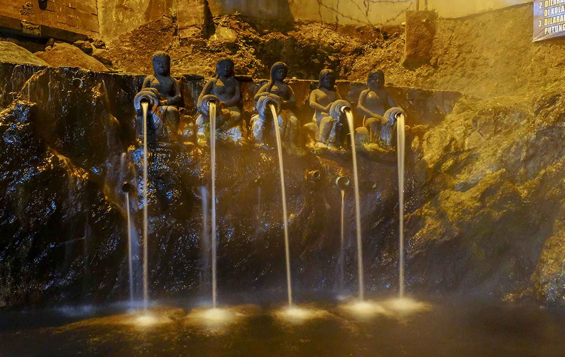 Sumber Air Panas Guci di Tegal
