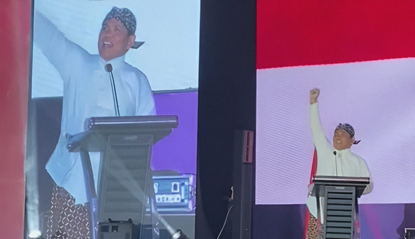 Penampilan Gus Nas di Kongres Bahasa Indonesia XII.