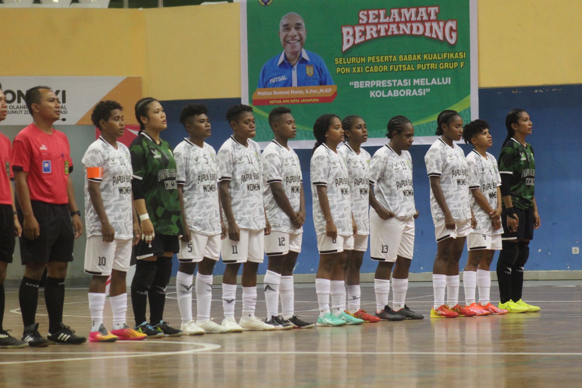 Tim Futsal putri Papua Barat (Portal Papua) Silas Ramandey