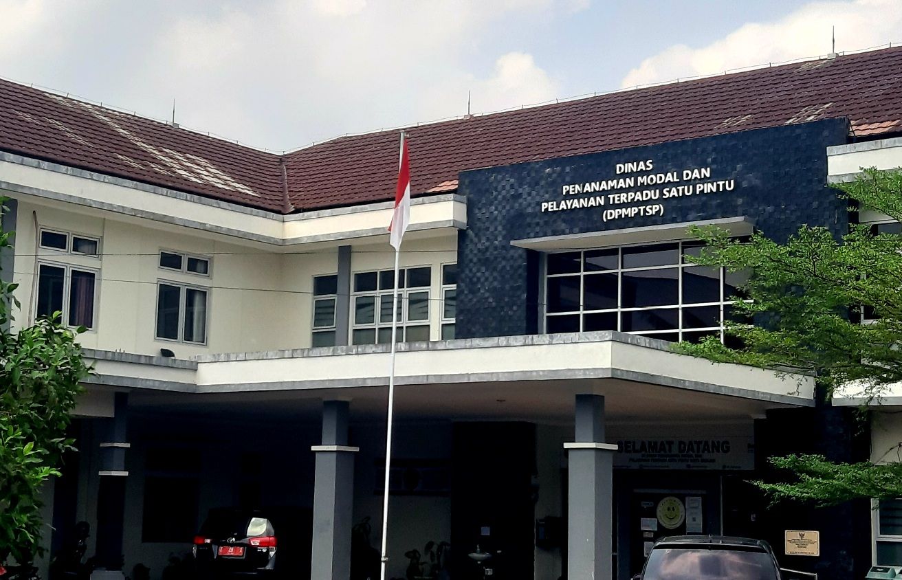Kantor Dinas Penanaman Modal dan Pelayanan Terpadu Satu Pintu (DPMPTSP) Kota Banjar di Komplek Perkantoran Purwaharja Kota Banjar.
