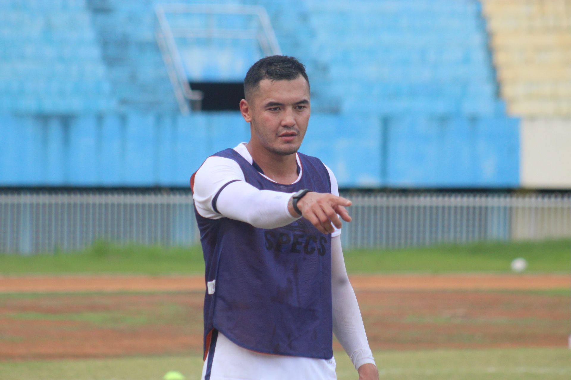 Azamat Baimatov, bek tengah (stoper) asing yang baru didatangkan oleh manajemen Persipura pada putaran kedua Pegadaian Liga 2 musim ini (Portal Papua) Silas Ramandey