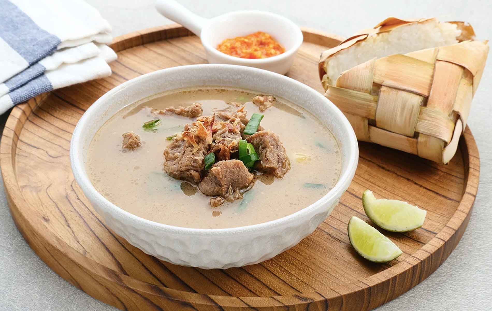 Coto Makassar, Salah Satu Kuliner Lezat Khas Makassar yang Wajib Anda Coba