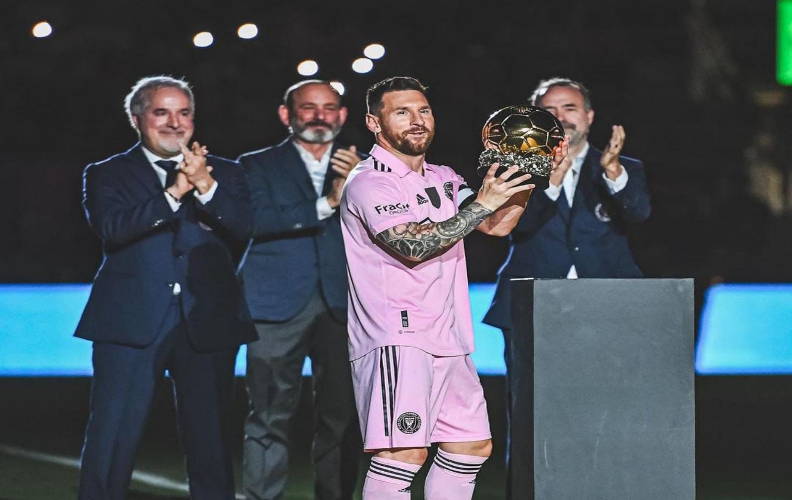 Momen Noche d'Or atau Malam Emas yang merupakan sebuah apresiasi dari Inter Miami kepada Lionel Messi atas raihan Ballon d'Or 2023./Instagram.com/@intermiamicf.(.)