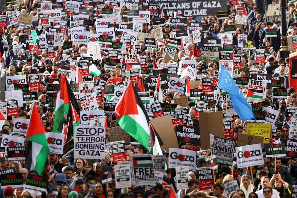 Demonstrators protest in London in solidarity with Palestinians in Gaza, October 21, 2023. REUTERS/Hannah McKay