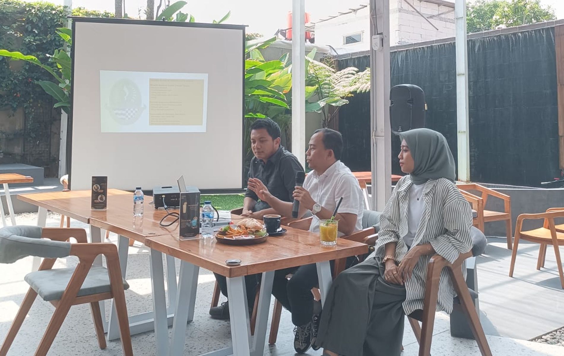 Jaringan Survei Pemuda Pelajar (JSPP) bekerja sama dengan Ragaplasma Research menggelar Survei, Potret Partisipasi Politik Masyarakat Jawa Barat