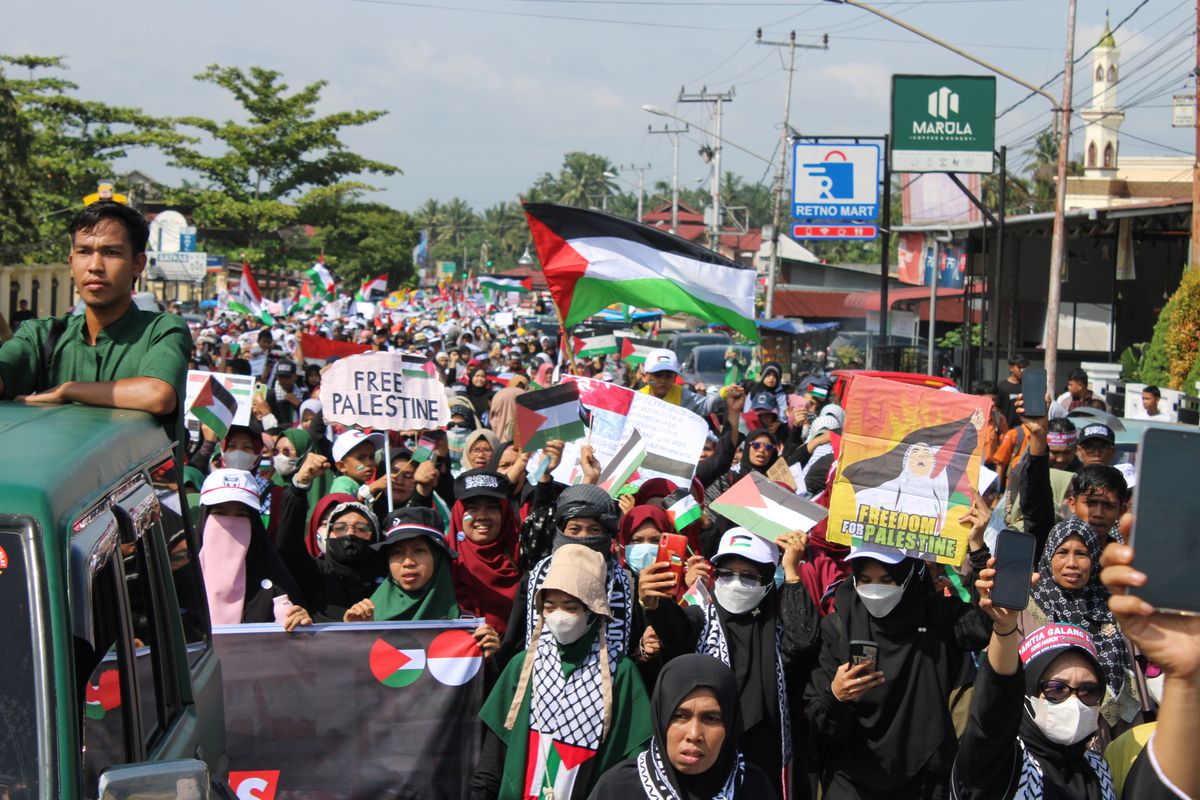 Aksi Long March pemrotes penjajah Israel di Pasaman Barat