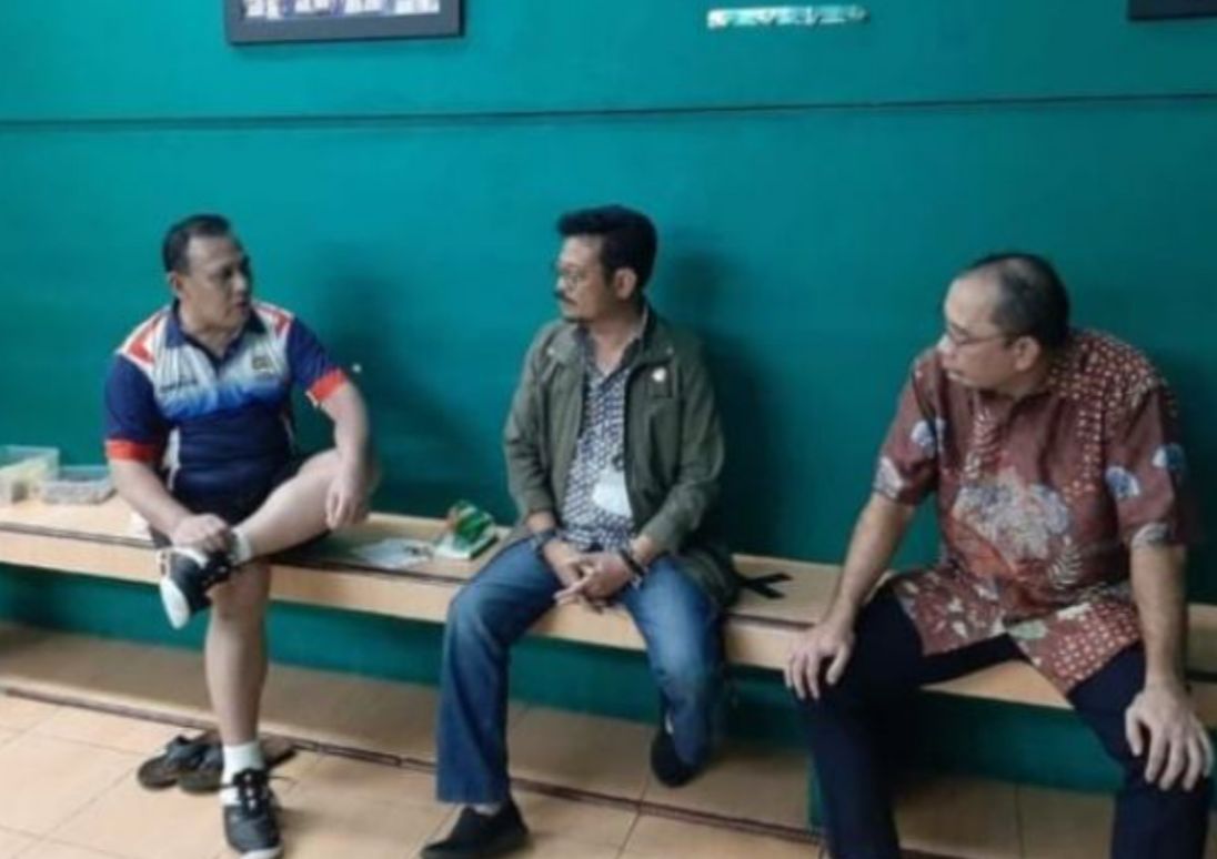 Jejak Awal di Foto Viral Lapangan Badminton Firli Bahuri dan Syahrul Yasin Limpo