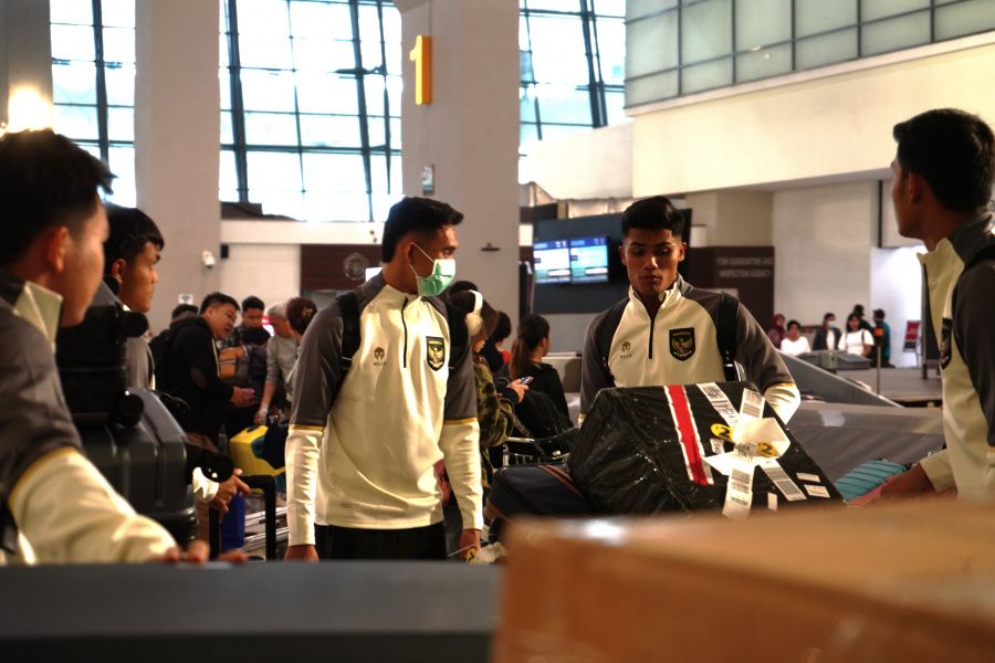 Skuad Timnas Indonesia tiba di Bandara Internasional Soekarno-Hatta, Tangerang, Banten, Rabu 22 November 2023, pukul 14.00 WIB.*/PSSI