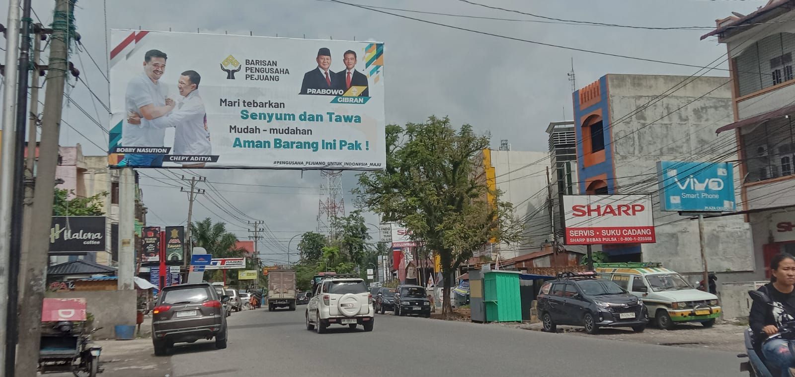 Sebanyak dua tokoh muda lokal Sumatera Utara tampil dalam sejumlah media luar di inti kota Rantauprapat.