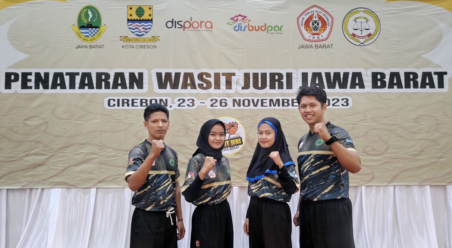 4 Anggota PBSS Kuningan lulus kenaikan Grade III Wasit Juri Pencak Silat Jawa Barat tahun 2023.