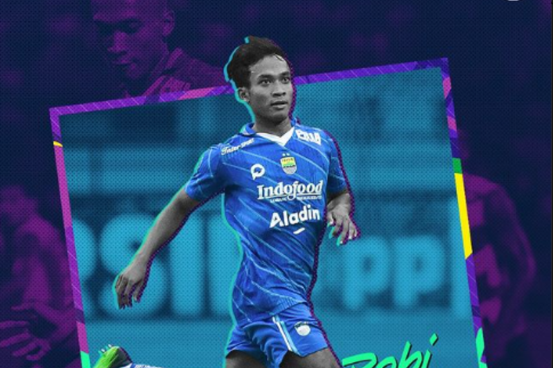 Persib Bandung resmi meminjamkan Robi Darwis ke Dewa United di bursa transfer pemain putaran kedua Liga 1 musim 2023/2024.