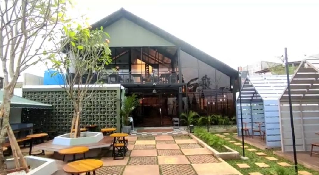 Kamikita Cafe dan Eatery, tempat kuliner hits terpopuler di Pondok Aren Tangerang Selatan Banten/tangkapan layar YouTube/channel Ine Damay 