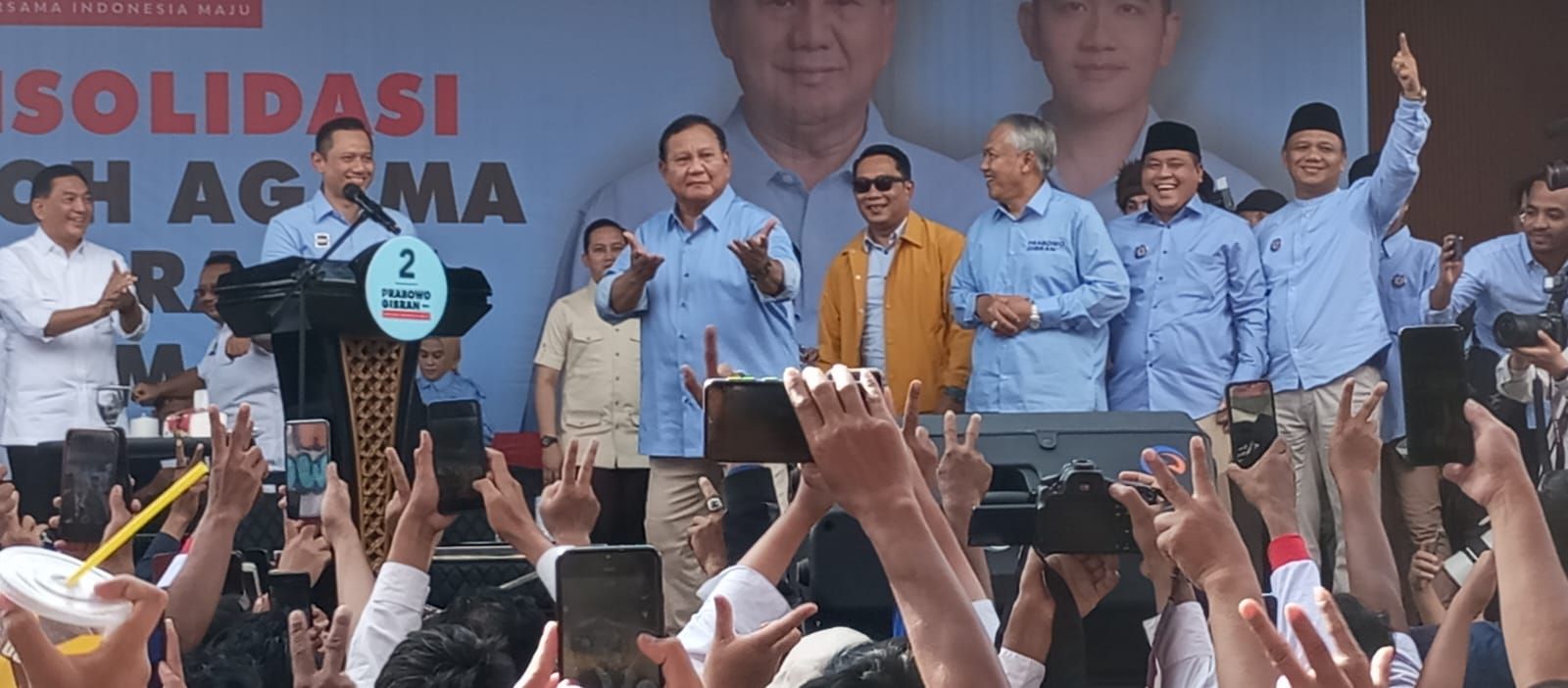 Capres Prabowo Subianto saat menggelar kampanye di kota santri.*