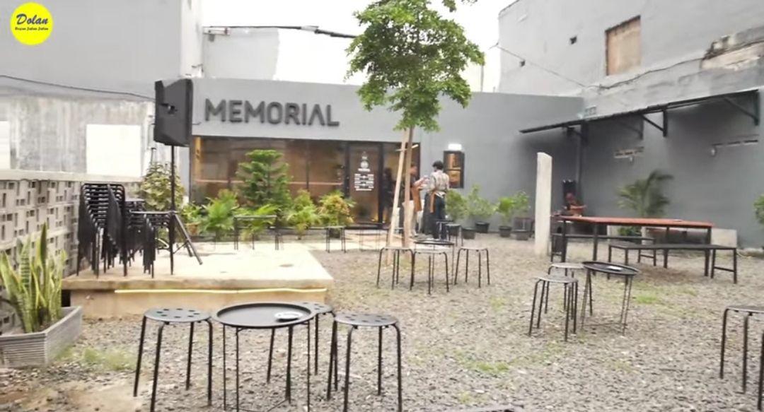 Memorial Coffee, cafe dan resto hits populer di Cipondoh Kota Tangerang Banten/tangkapan layar YouTube/channel Doyan Jalan Jalan 