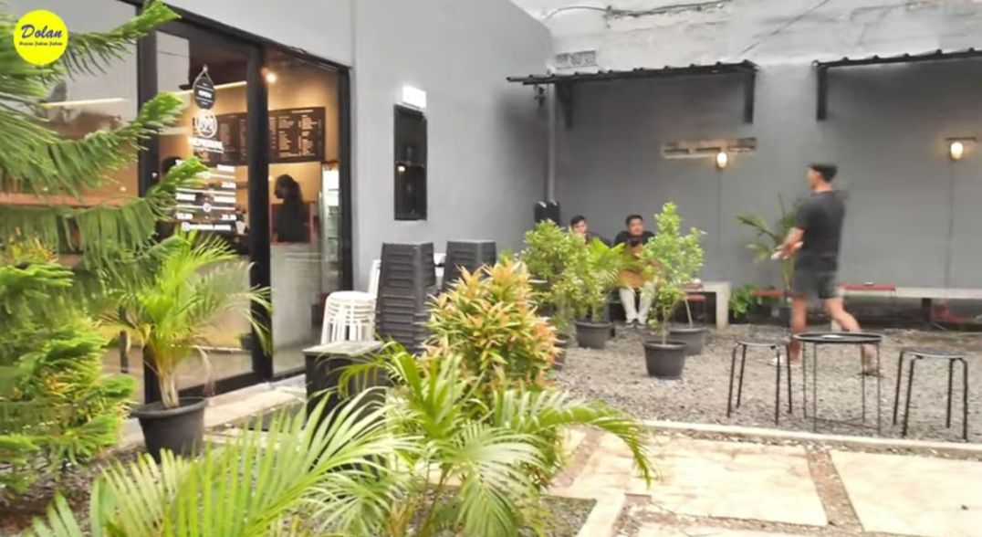 Memorial Coffee, resto dan coffeeshop hits di Cipondoh Kota Tangerang Banten/tangkapan layar YouTube/channel Doyan Jalan Jalan 