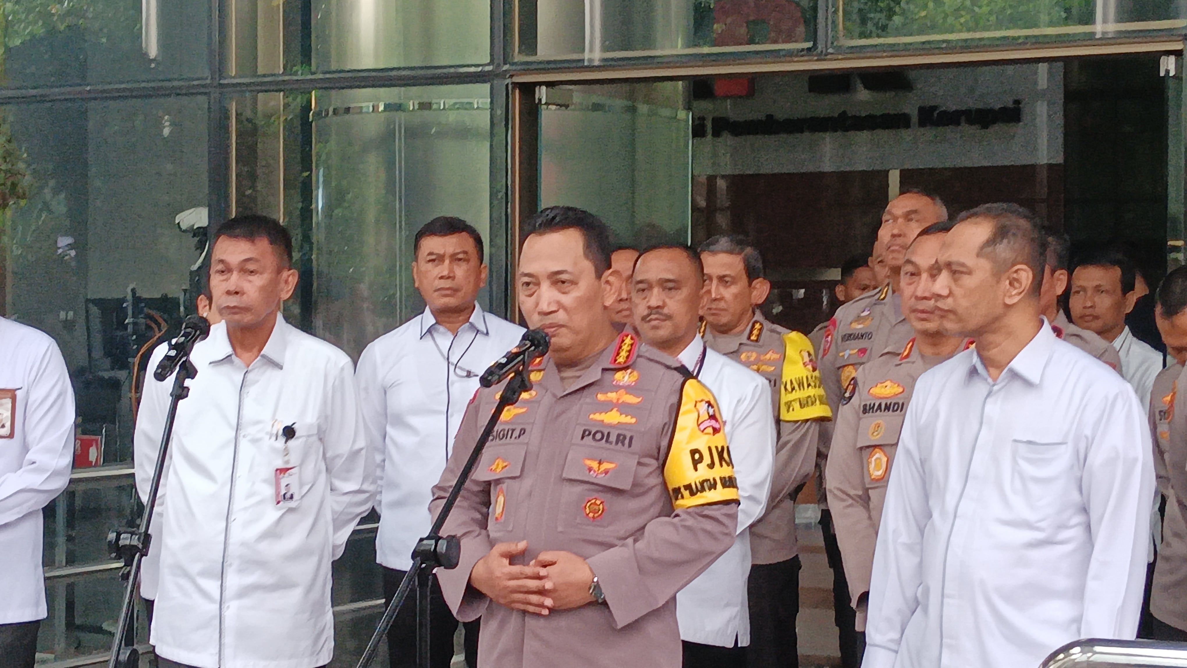 Kapolri Jenderal Listyo Sigit Prabowo di Gedung KPK, Jakarta, pada Senin, 4 Desember 2023.