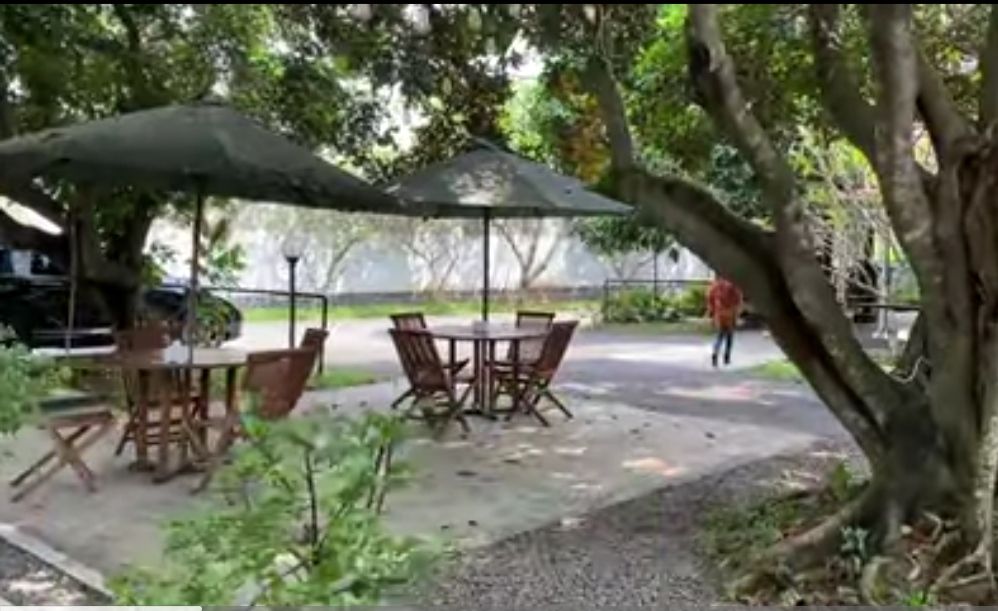 Saung Kecapi, resto dan cafe asri cozy di Bintaro Tangerang Selatan Banten/tangkapan layar YouTube/channel Duo Soulmate 