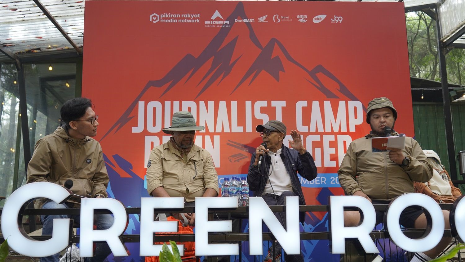 Catatan Pinggir Journalist Camp PRMN X EIGER 2023, Cerita Abah Galih dan Abah Bongkeng tentang Dunia Petualang