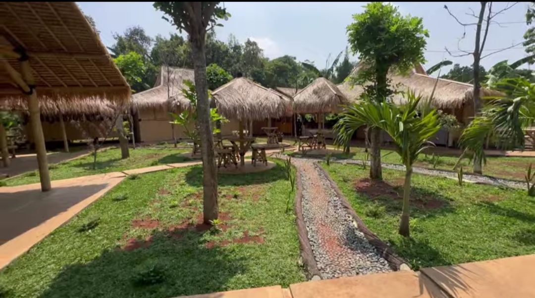 Dusun Konco, resto dan cafe asri cozy di Ciater Tangerang Selatan Banten/tangkapan layar YouTube/Sigma Family channel