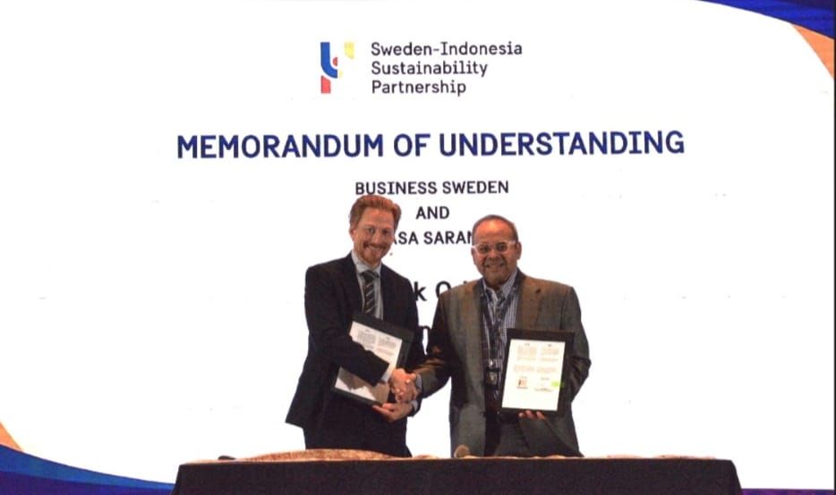 BUMD asal Jawa Barat, PT Jasa Sarana menandatangani MoU dengan Business Sweden untuk pengembangan BRT di Bandung Raya.