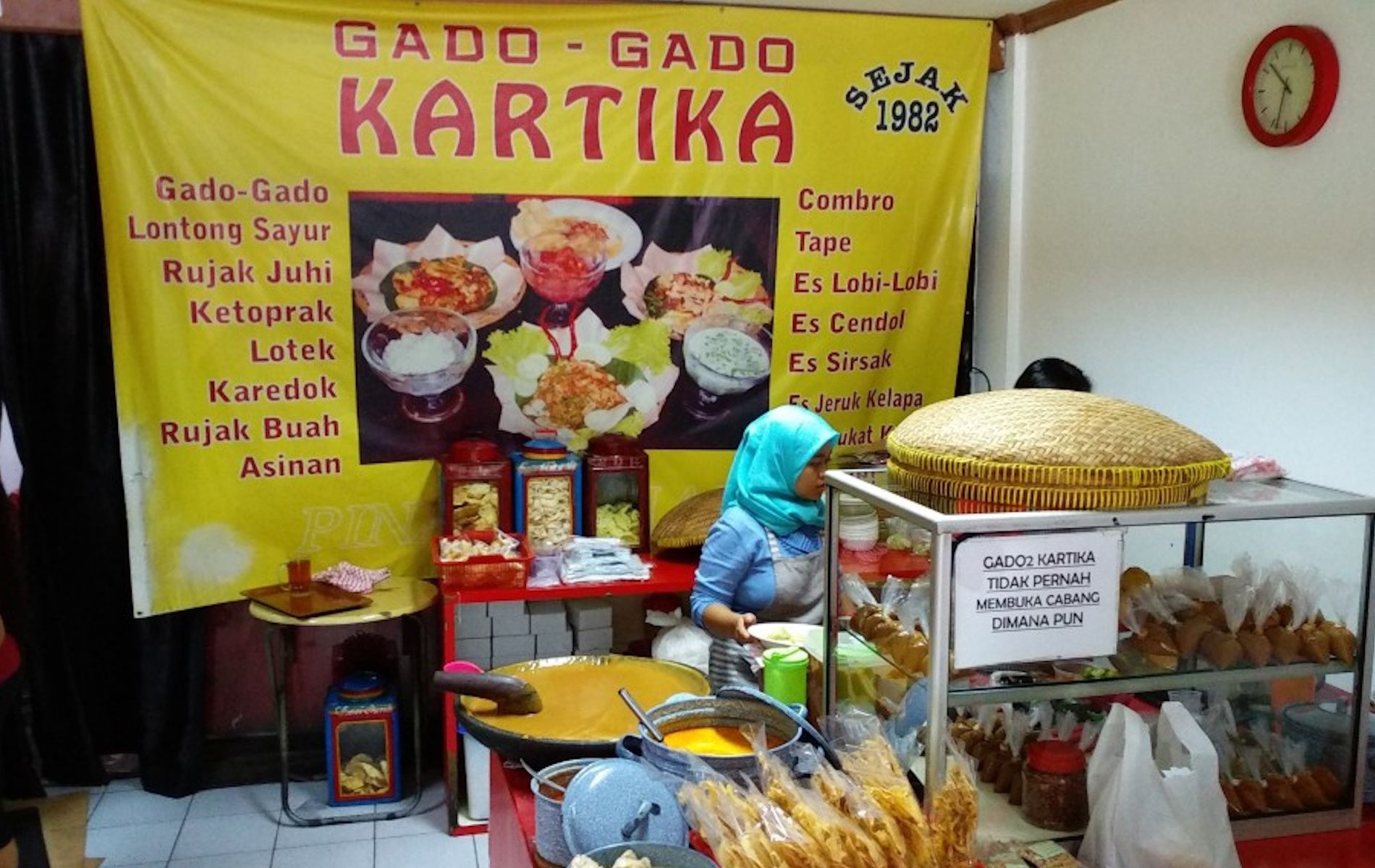Gado-gado Kartika sejak 1982, tempat makan gado-gado enak di Jakarta.