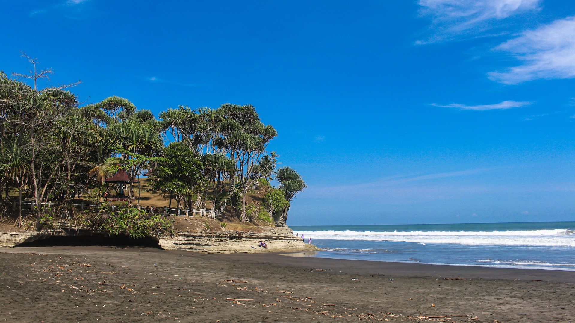 Pantai Batu Hiu, salah satu tempat wisata di Pangandaran
