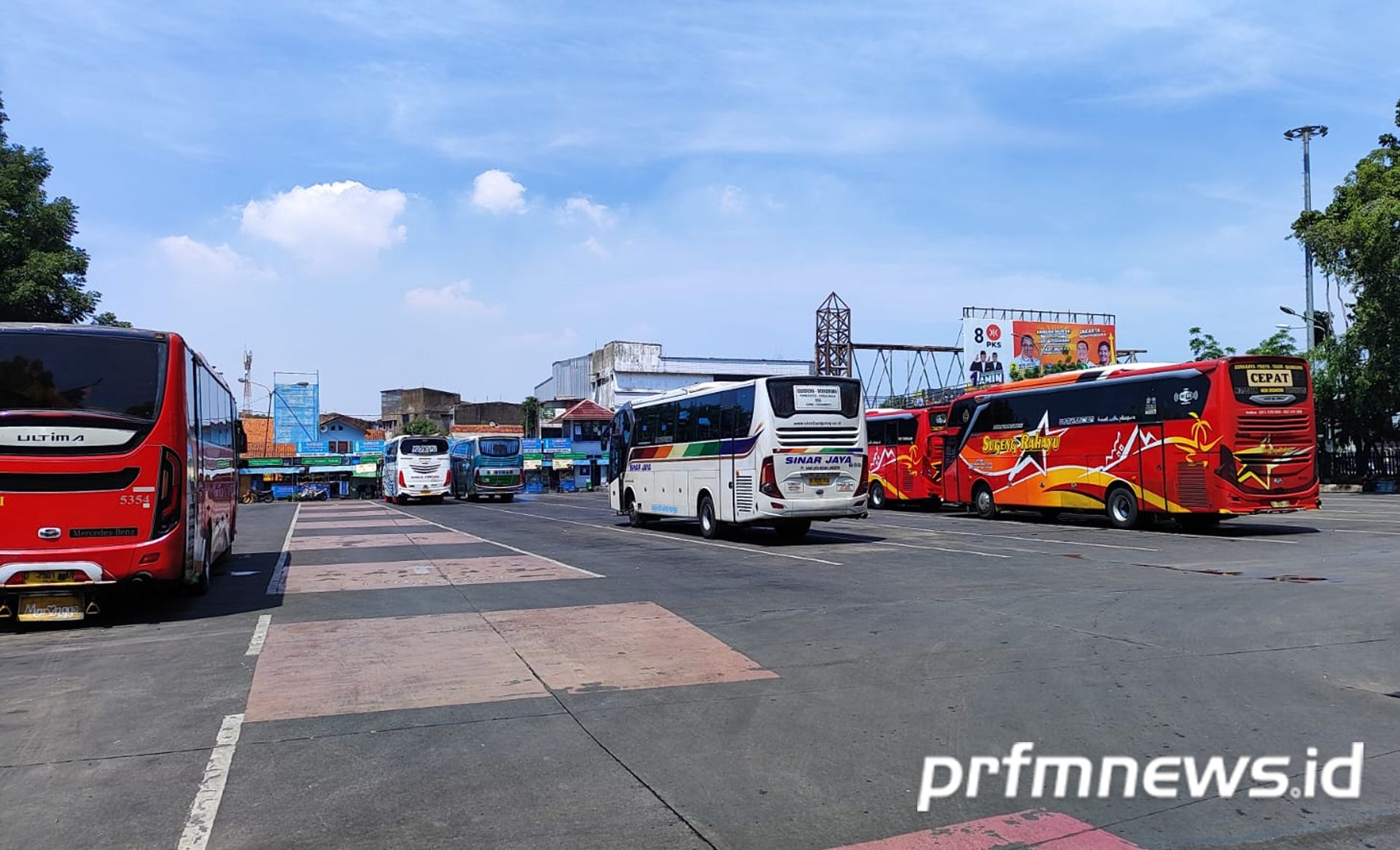 Kondisi terminal Cicaheum Kota Bandung Jumat, 15 Desember 2023.