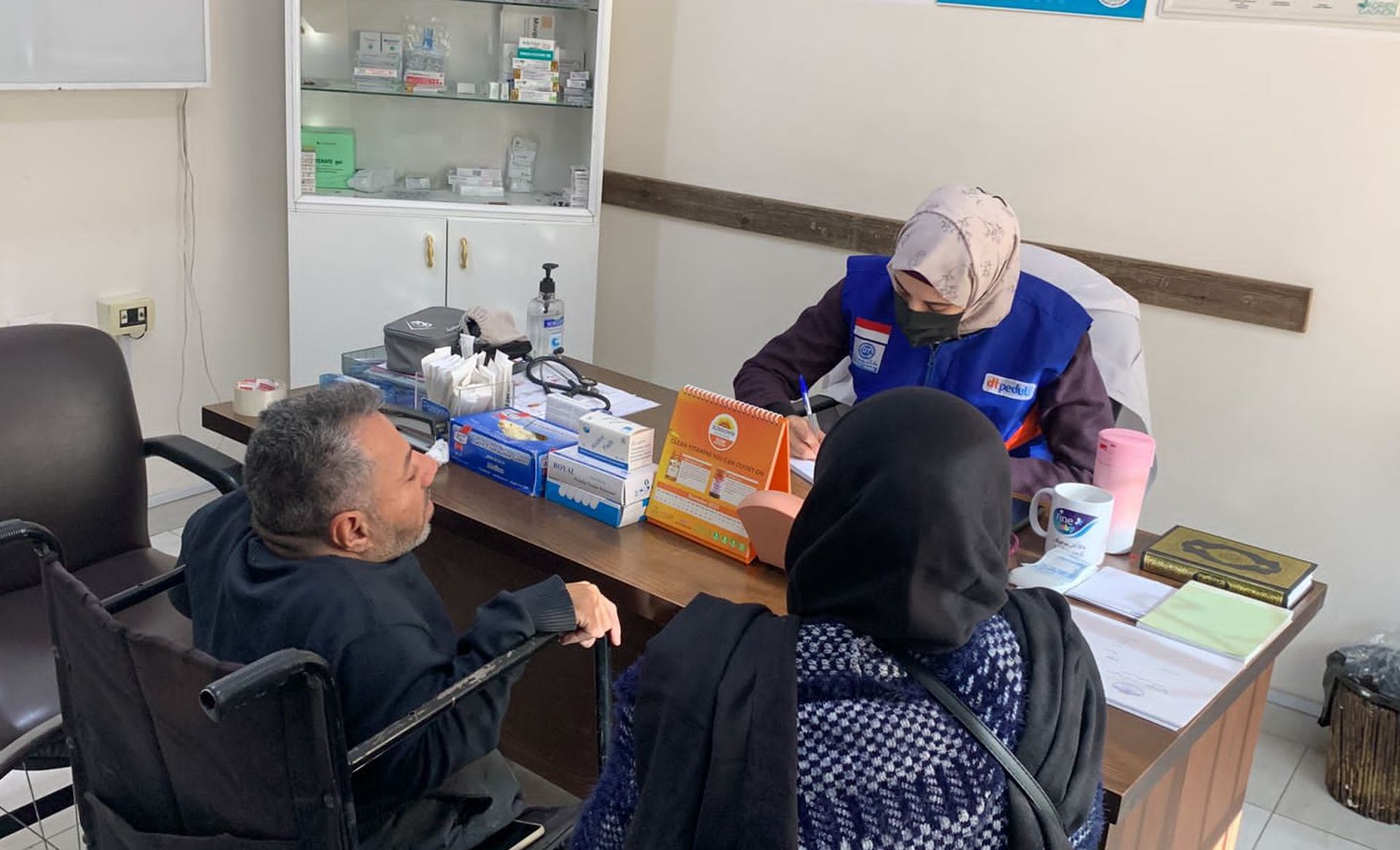 Mobile Clinic DT Peduli mengunjungi para pengungsi yang tersebar di beberapa kamp pengungsian perbatasan Yordania, Senin 18 Desember 2023